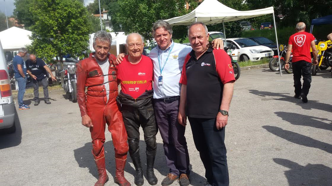 Da sx Gino Tondo, Remo Venturi, il responsabile nazionale gr. 3 Alfio Crespi e Fosco Giansanti