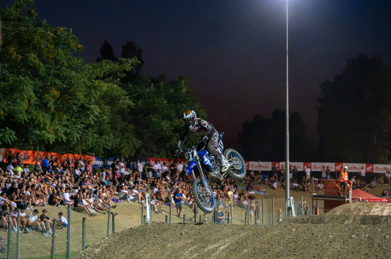 carpi night show